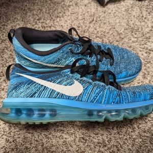 Men's Nike Flyknit Airmax